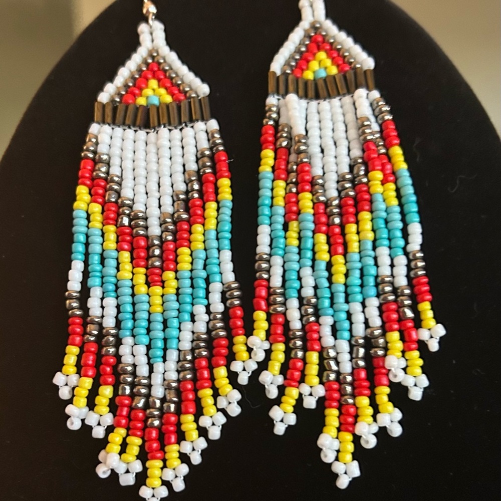 New..Colorful Seed Beaded Dangle Earrings - Picture 1 of 4